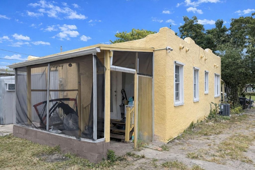 416 Revere Rd, West Palm Beach, FL 33405 Photo