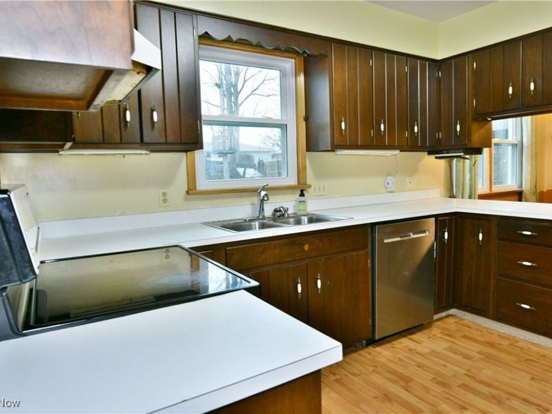 5298 Calla Avenue NW, Champion, OH 44483 Photo 13