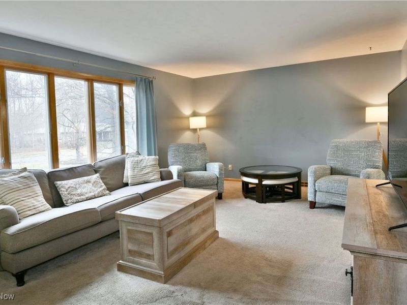 5298 Calla Avenue NW, Champion, OH 44483 Photo 6