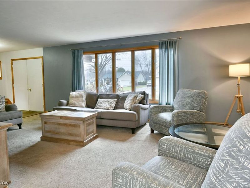 5298 Calla Avenue NW, Champion, OH 44483 Photo 7