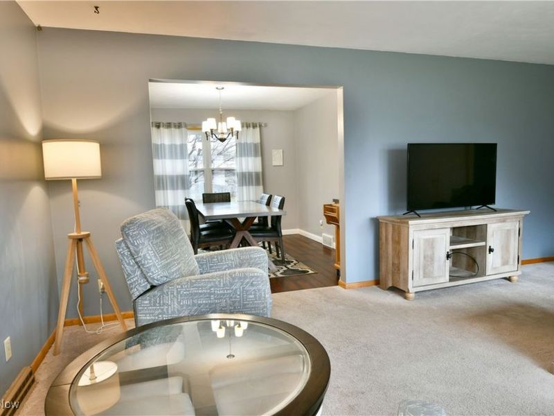 5298 Calla Avenue NW, Champion, OH 44483 Photo 9