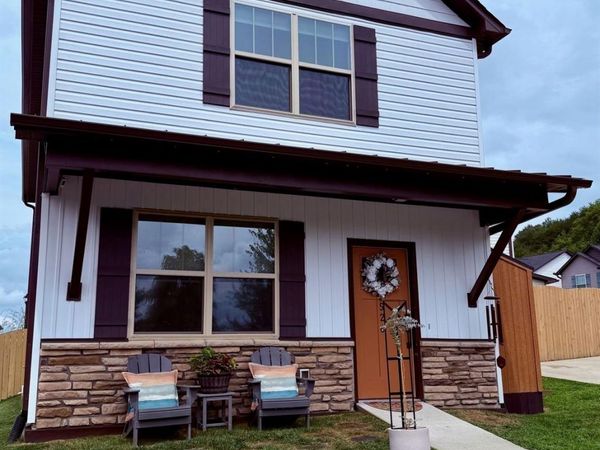 526 Cardwell Lane, Fletcher, NC 28732
