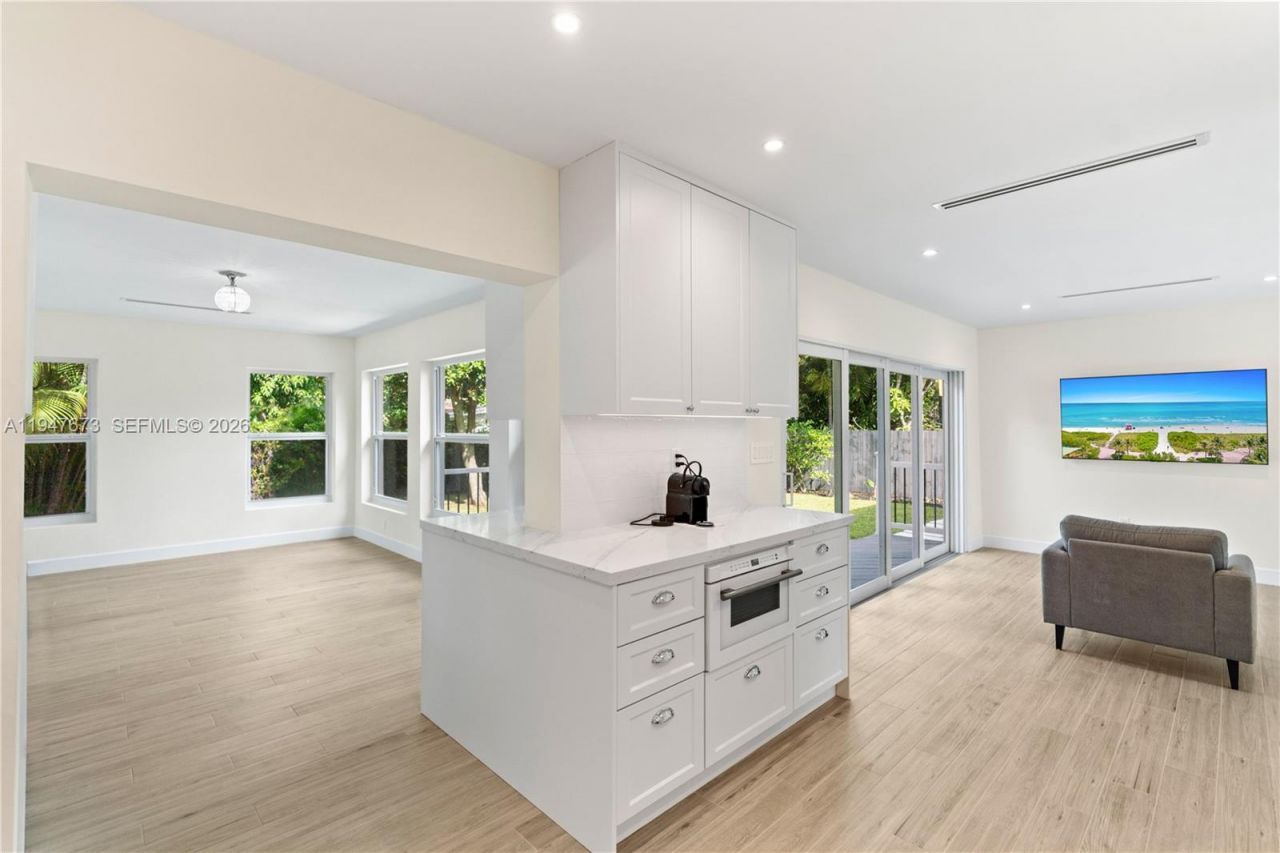 251 NE 44th St, Unit 251, Miami, FL 33137 Photo