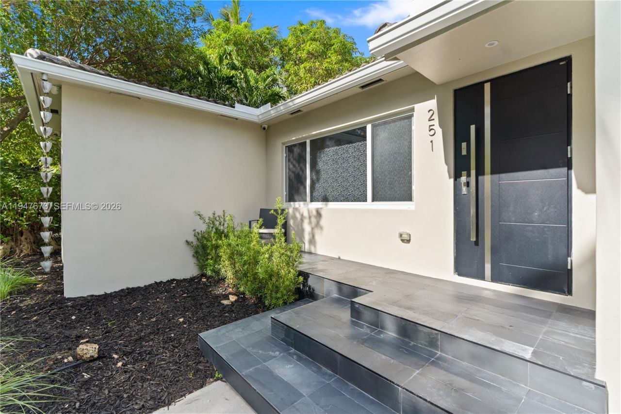 251 NE 44th St, Unit 251, Miami, FL 33137 Photo