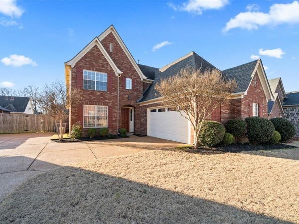 9605 MISTY KNOLL DR, Memphis, TN 38016