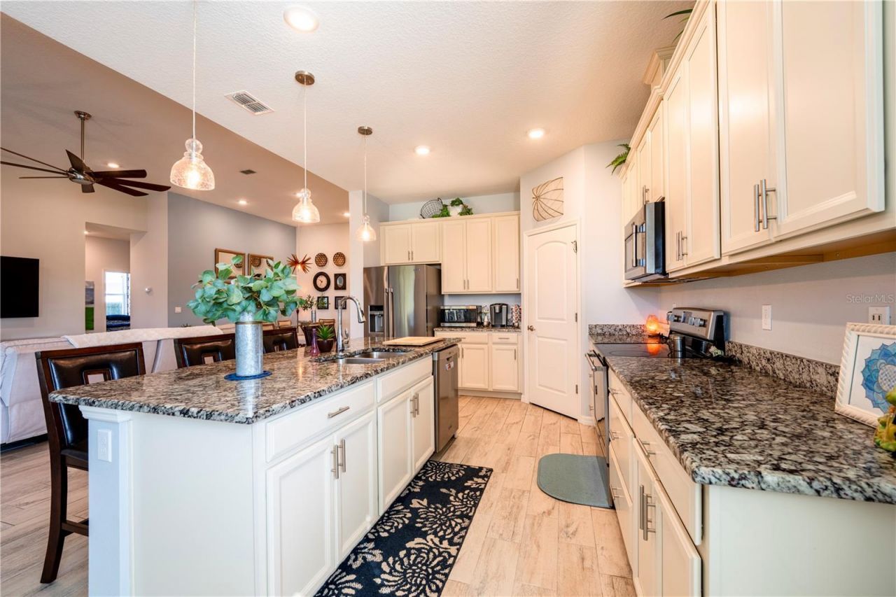 1526 SW Lexington Drive, Port Saint Lucie, FL 34953 Photo