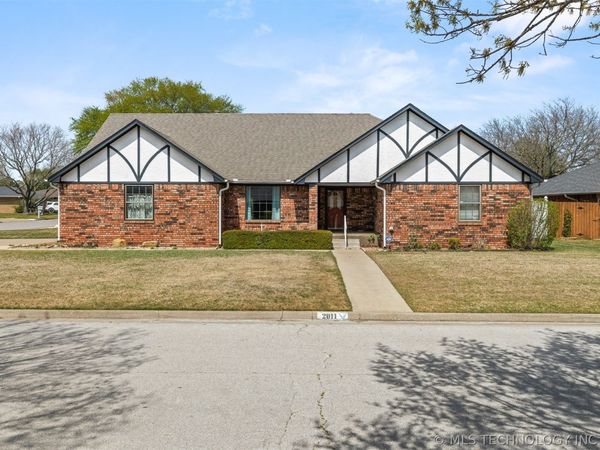 2011 NW 8th, Ardmore, OK 73401