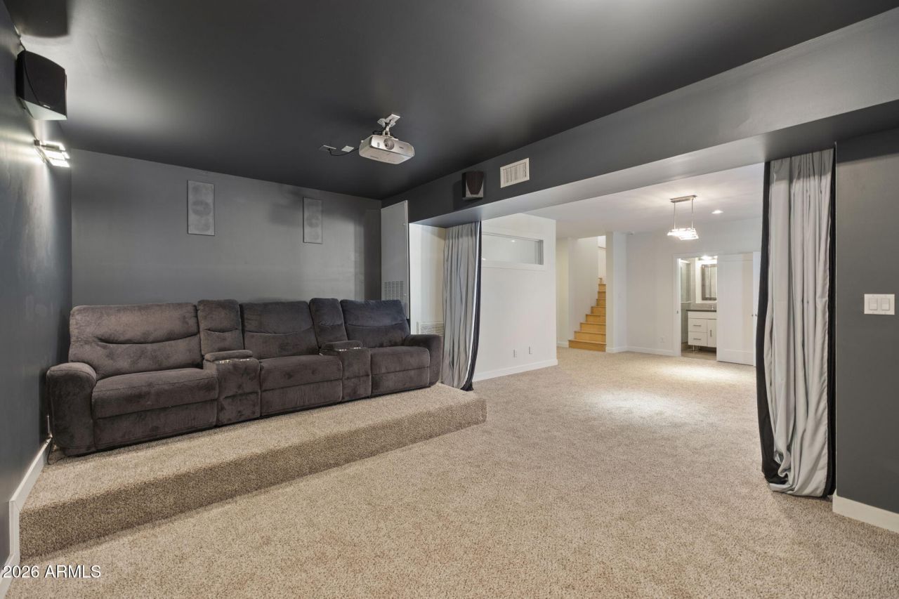 9433 S STANLEY Place Tempe, AZ 85284