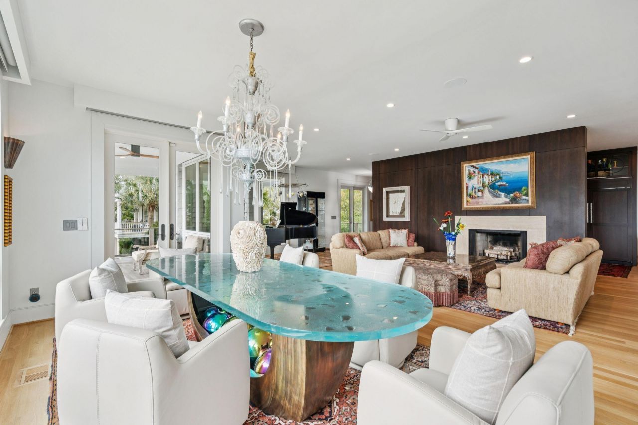 2918 Marshall Boulevard Photo 15