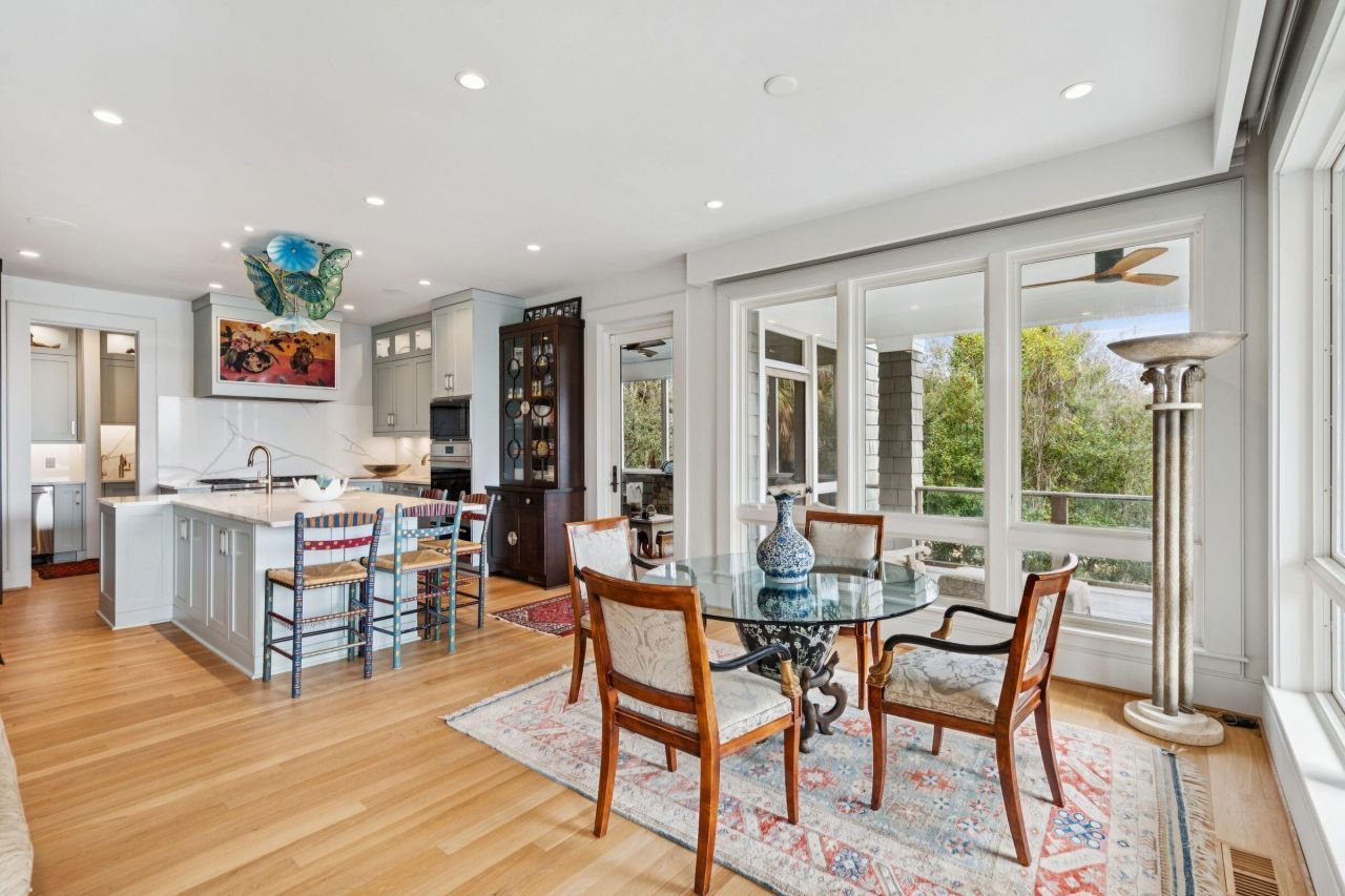 2918 Marshall Boulevard Photo 18