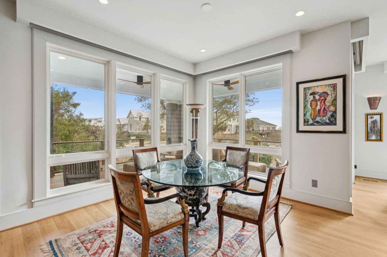 2918 Marshall Boulevard Photo 19