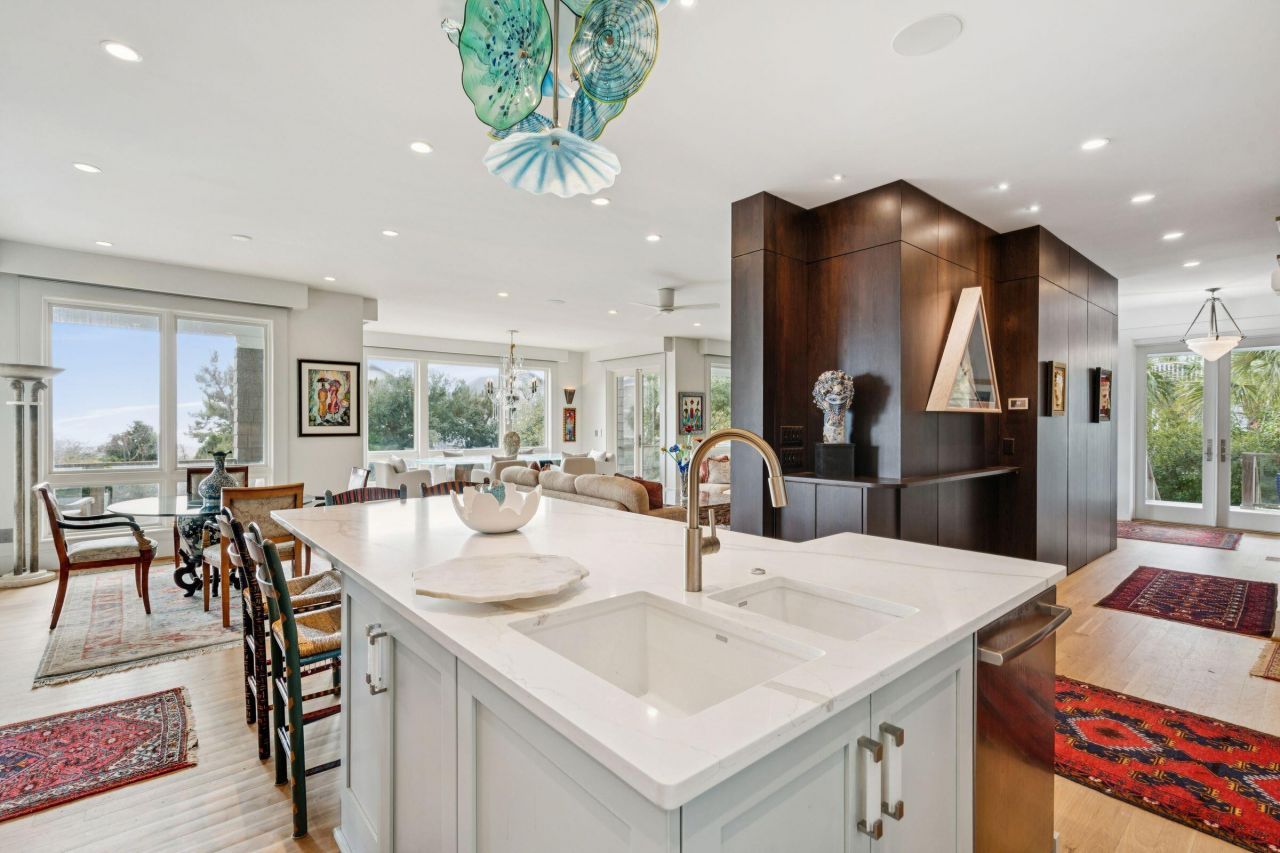 2918 Marshall Boulevard Photo 24