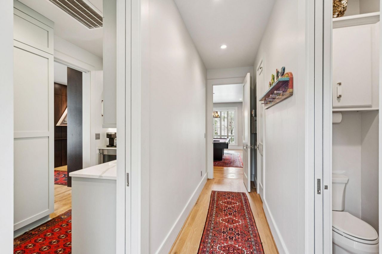 2918 Marshall Boulevard Photo 29