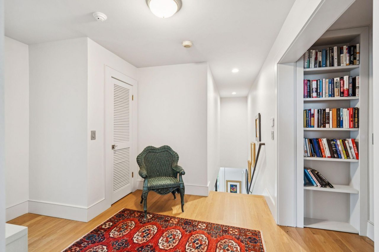 2918 Marshall Boulevard Photo 31