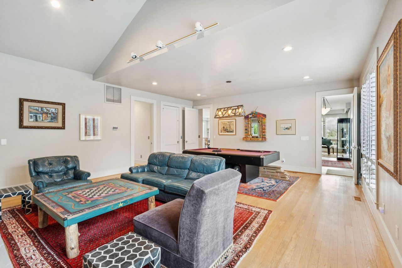 2918 Marshall Boulevard Photo 49