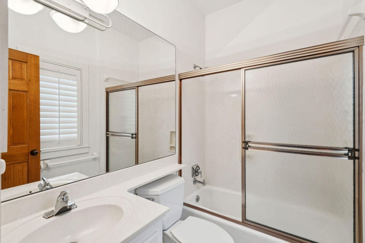 2918 Marshall Boulevard Photo 55