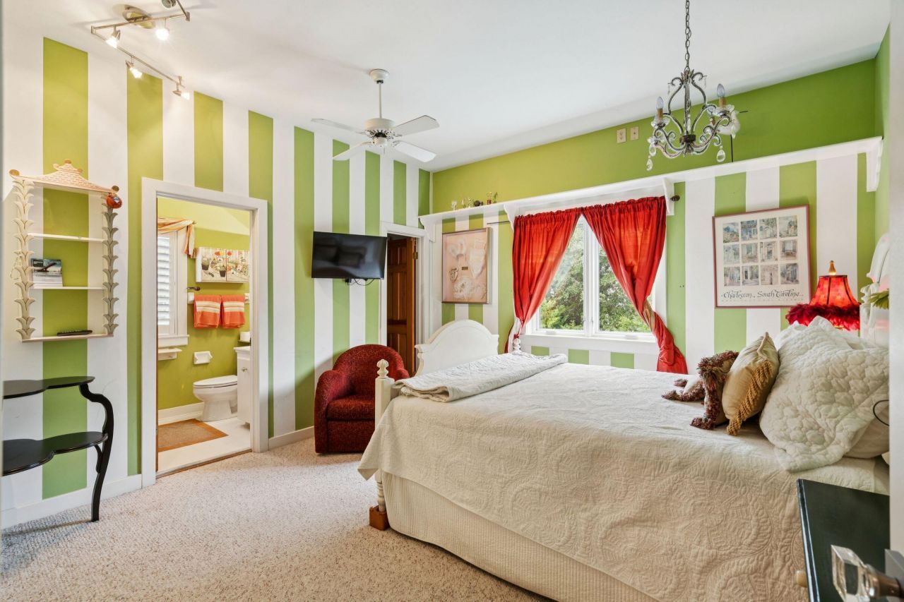 2918 Marshall Boulevard Photo 56