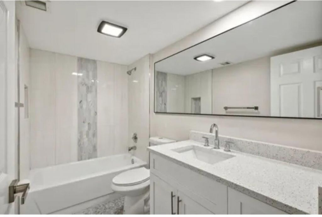 3507 Village Boulevard, Unit 105, West Palm Beach, FL 33409 Photo