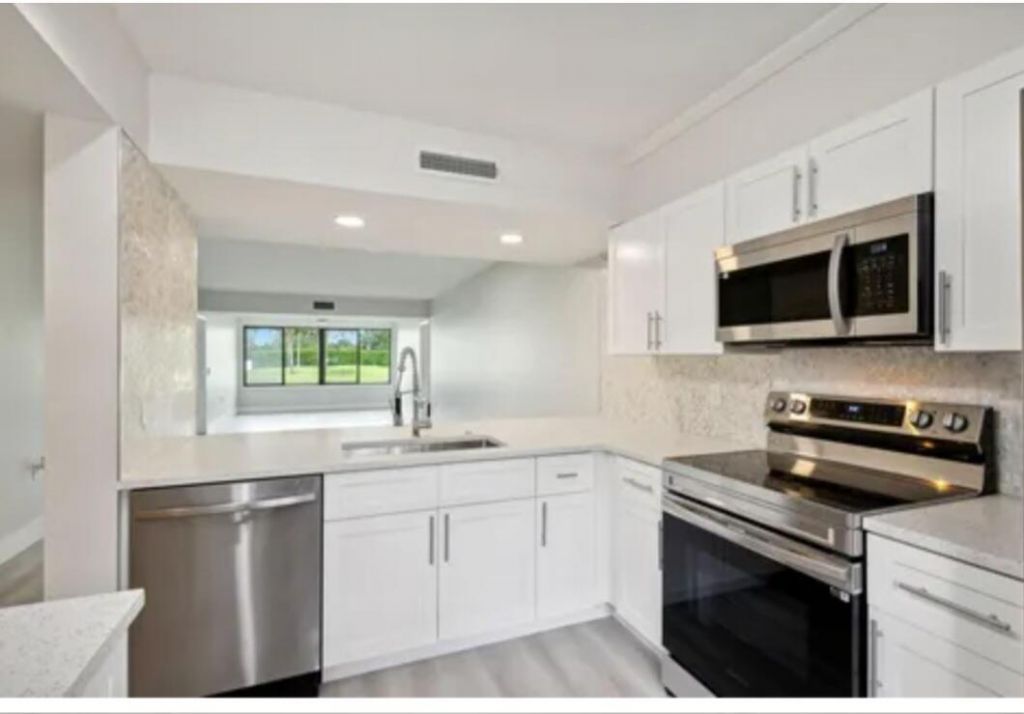 3507 Village Boulevard, Unit 105, West Palm Beach, FL 33409 Photo