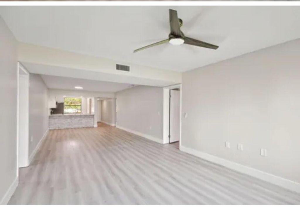 3507 Village Boulevard, Unit 105, West Palm Beach, FL 33409 Photo