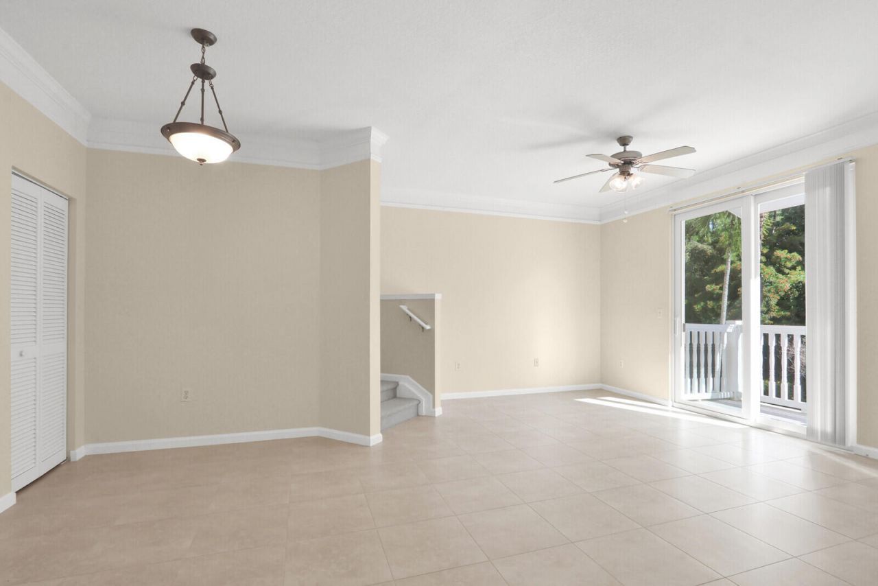 255 Murcia Drive, Unit 202, Jupiter, FL 33458 Photo