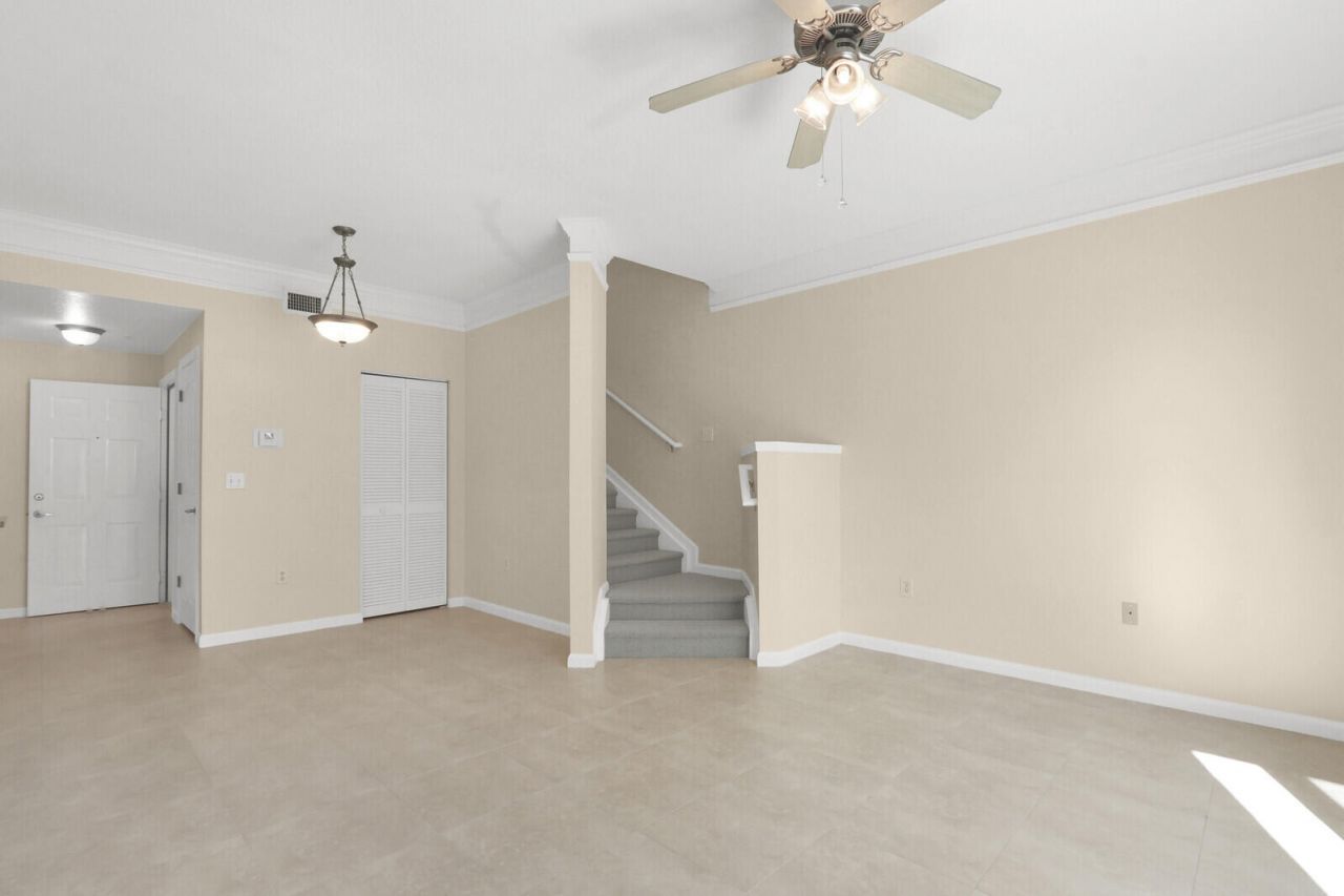 255 Murcia Drive, Unit 202, Jupiter, FL 33458 Photo