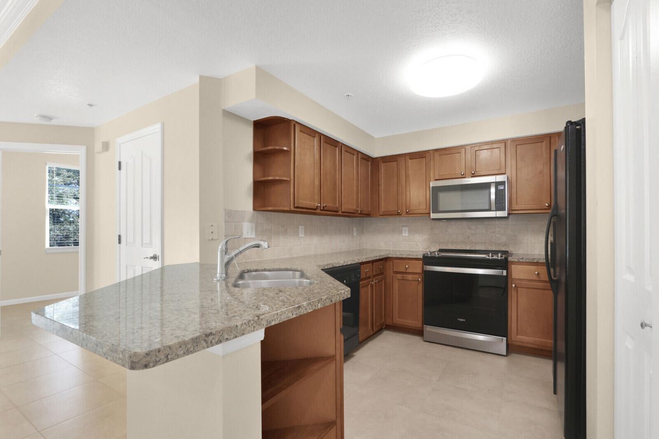 255 Murcia Drive, Unit 202, Jupiter, FL 33458 Photo