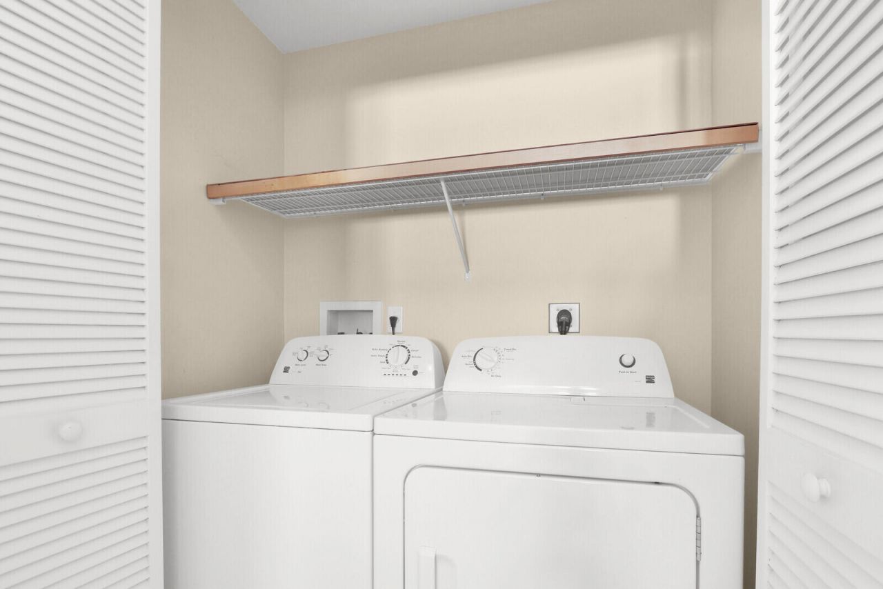 255 Murcia Drive, Unit 202, Jupiter, FL 33458 Photo