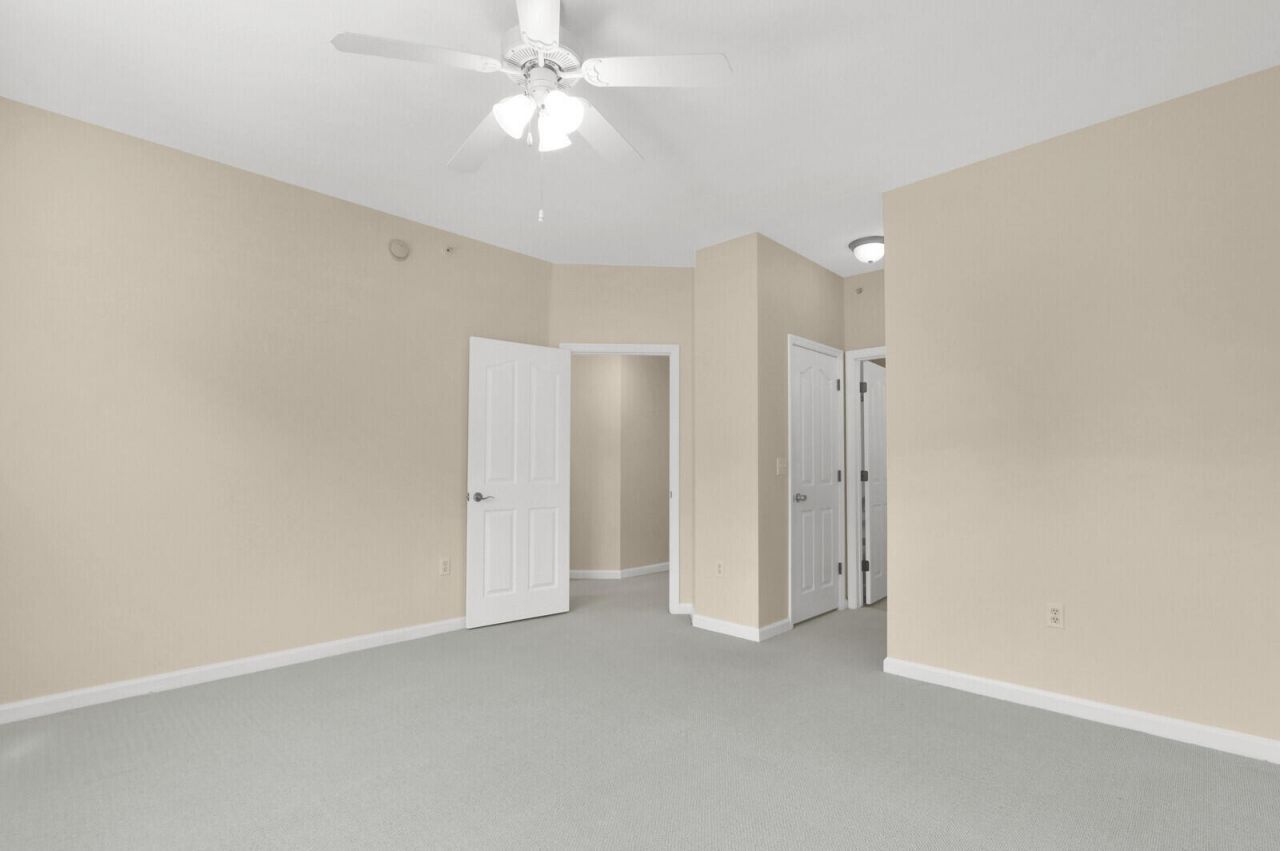 255 Murcia Drive, Unit 202, Jupiter, FL 33458 Photo