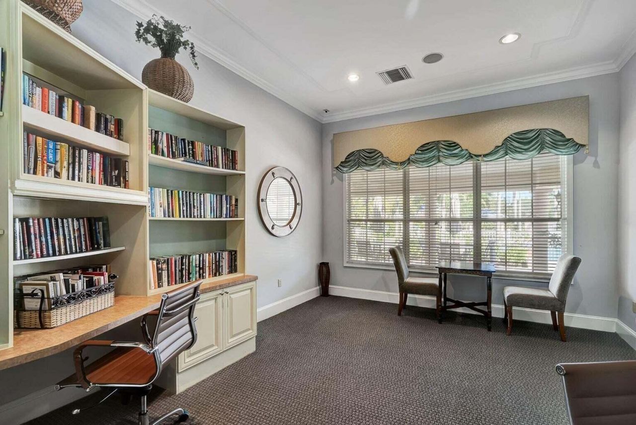 255 Murcia Drive, Unit 202, Jupiter, FL 33458 Photo