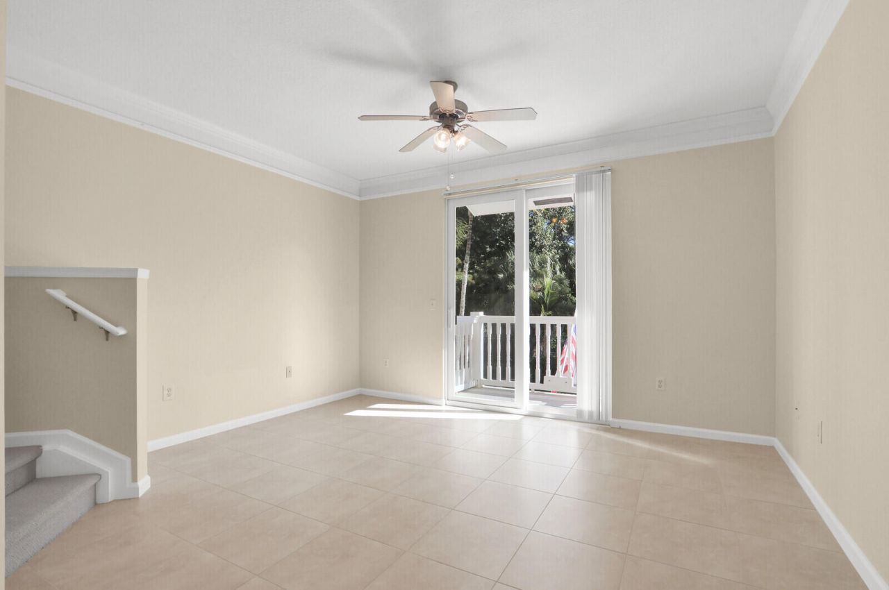 255 Murcia Drive, Unit 202, Jupiter, FL 33458 Photo