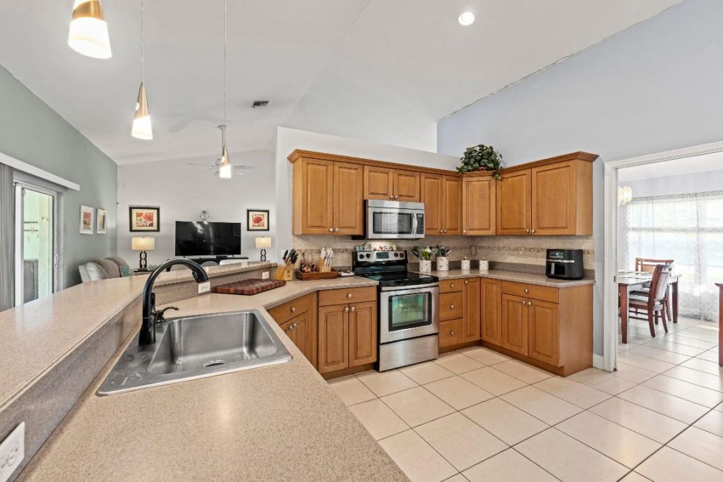 4501 SW Athena Drive, Port Saint Lucie, FL 34953 Photo