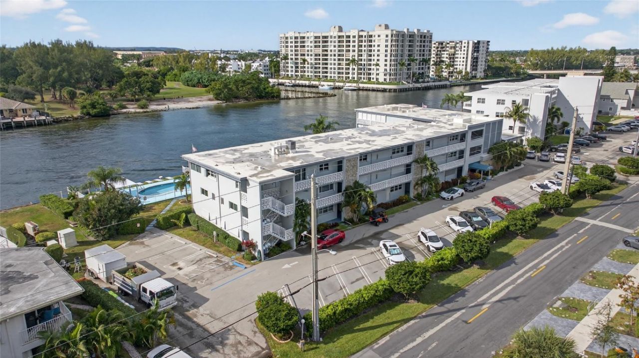 1001 N Riverside Dr, Unit 305, Pompano Beach, FL 33062 Photo