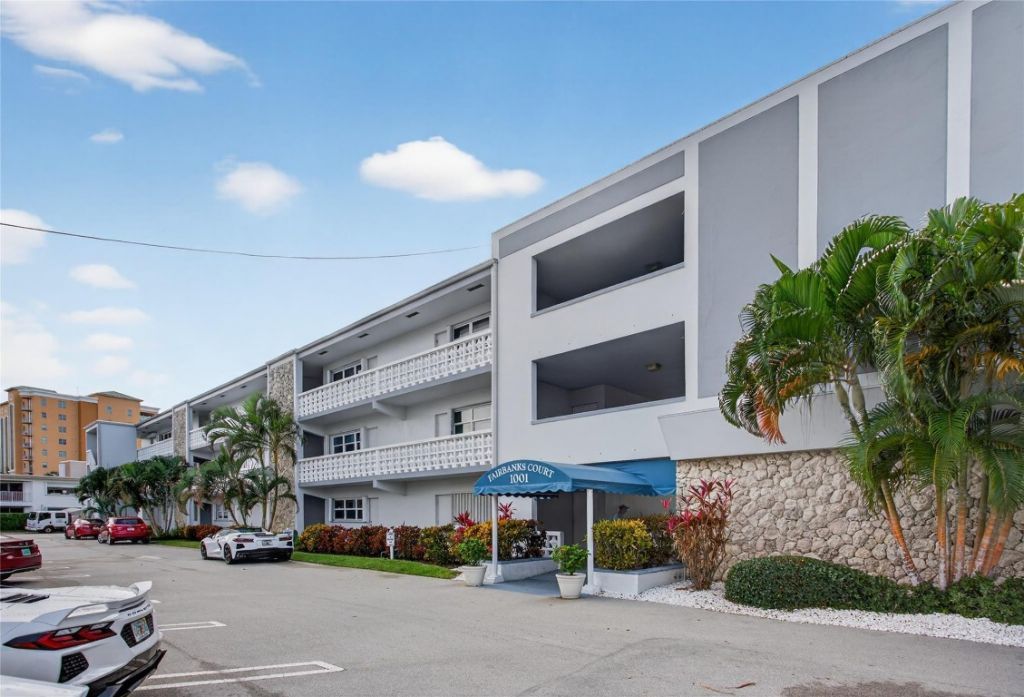 1001 N Riverside Dr, Unit 305, Pompano Beach, FL 33062 Photo