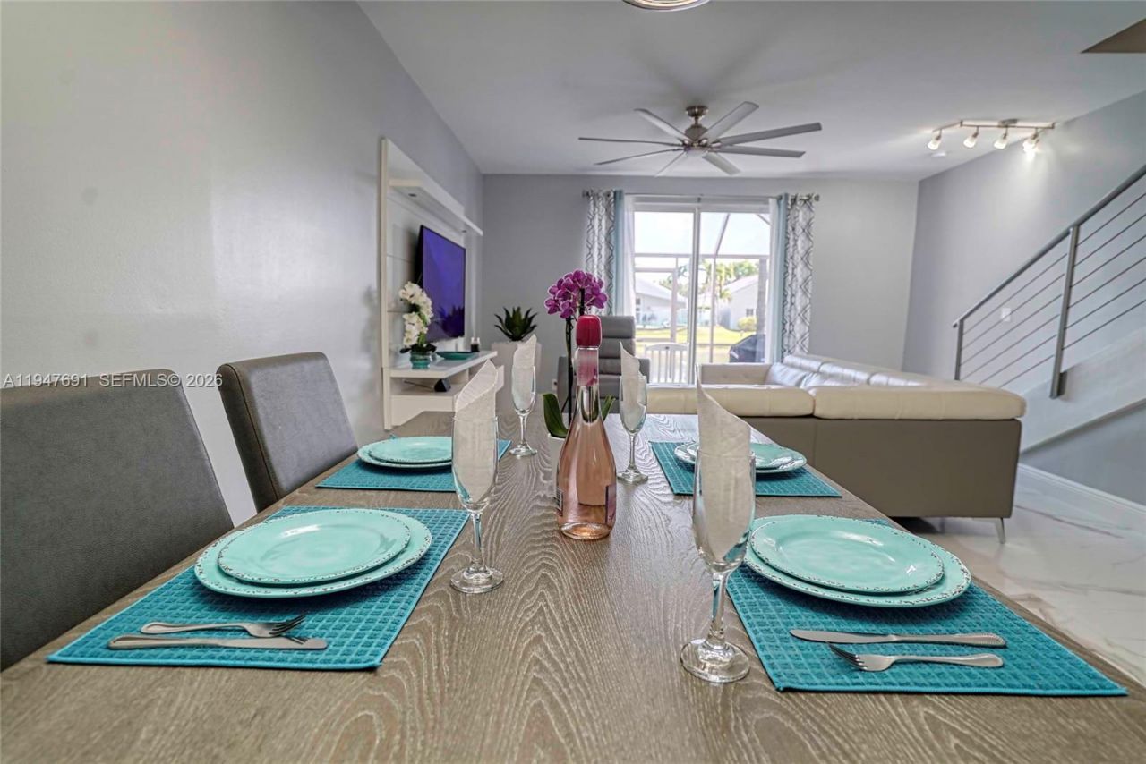 1261 Presidio Dr, Unit 5-42, Weston, FL 33327 Photo