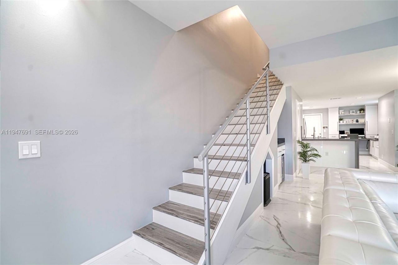 1261 Presidio Dr, Unit 5-42, Weston, FL 33327 Photo