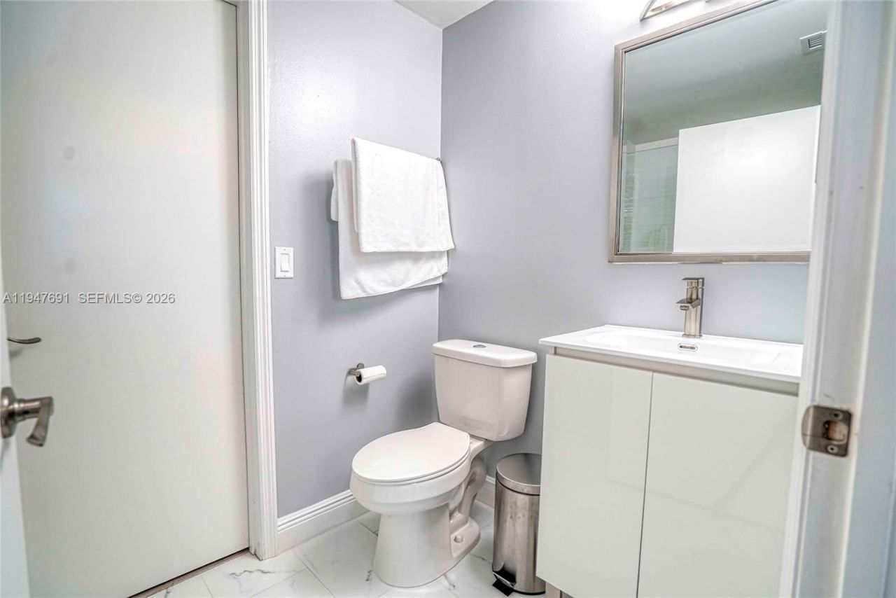 1261 Presidio Dr, Unit 5-42, Weston, FL 33327 Photo