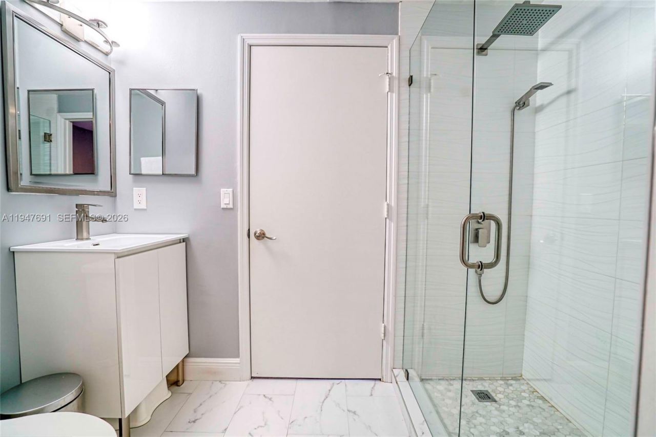 1261 Presidio Dr, Unit 5-42, Weston, FL 33327 Photo