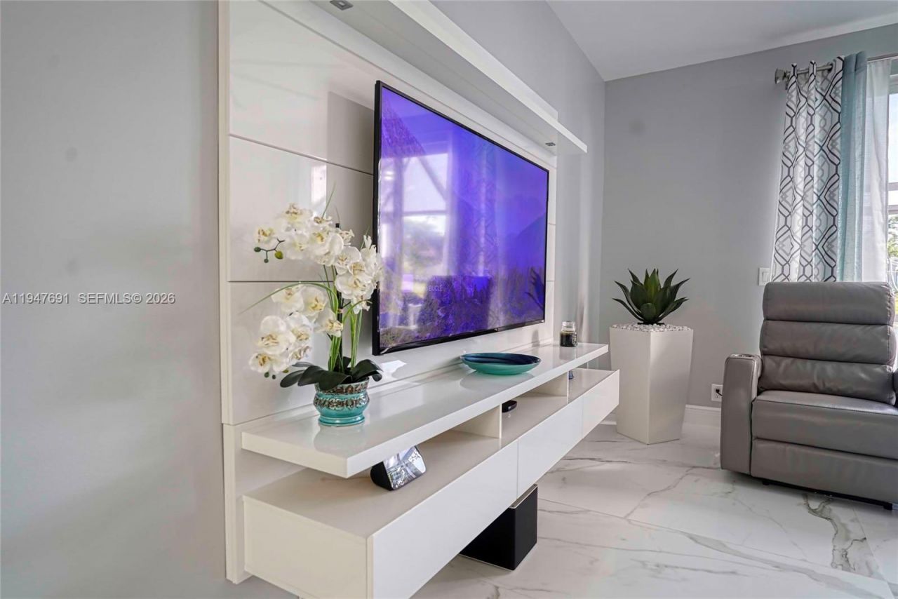 1261 Presidio Dr, Unit 5-42, Weston, FL 33327 Photo