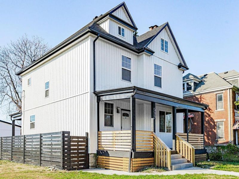 489 Saint Clair Avenue, Columbus, OH 43203 Photo 1