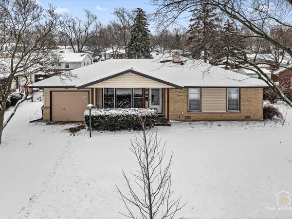 369 Bianco Drive, Elk Grove Village, IL 60007