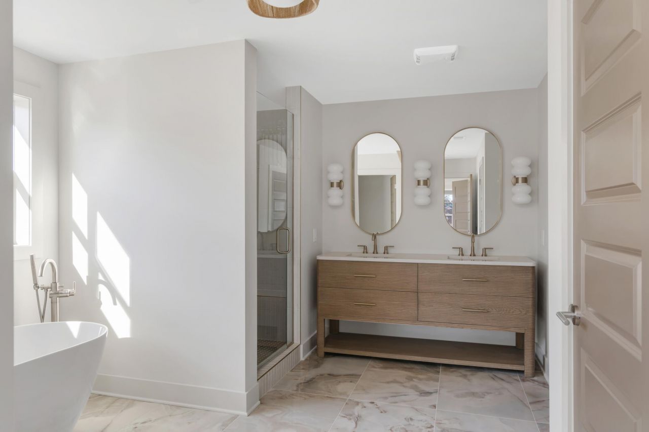 312 Edith Cir , Nashville, TN 37208 Main Photo