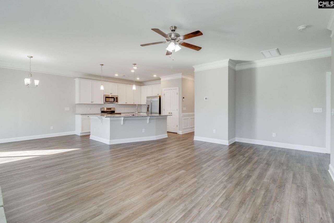 327 Autumn Pond Drive Photo 12