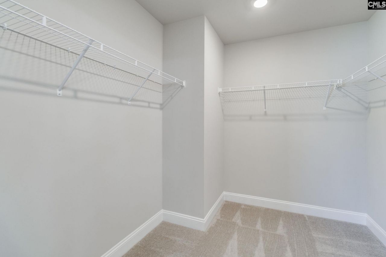 327 Autumn Pond Drive Photo 32