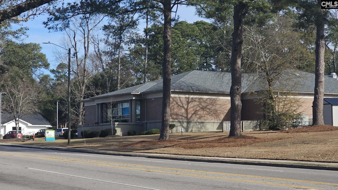 1112 Ashley  Photo 16