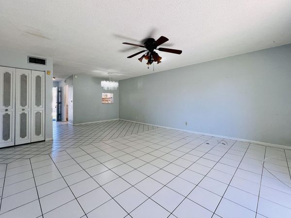 209 Oxford 200, West Palm Beach, FL 33417