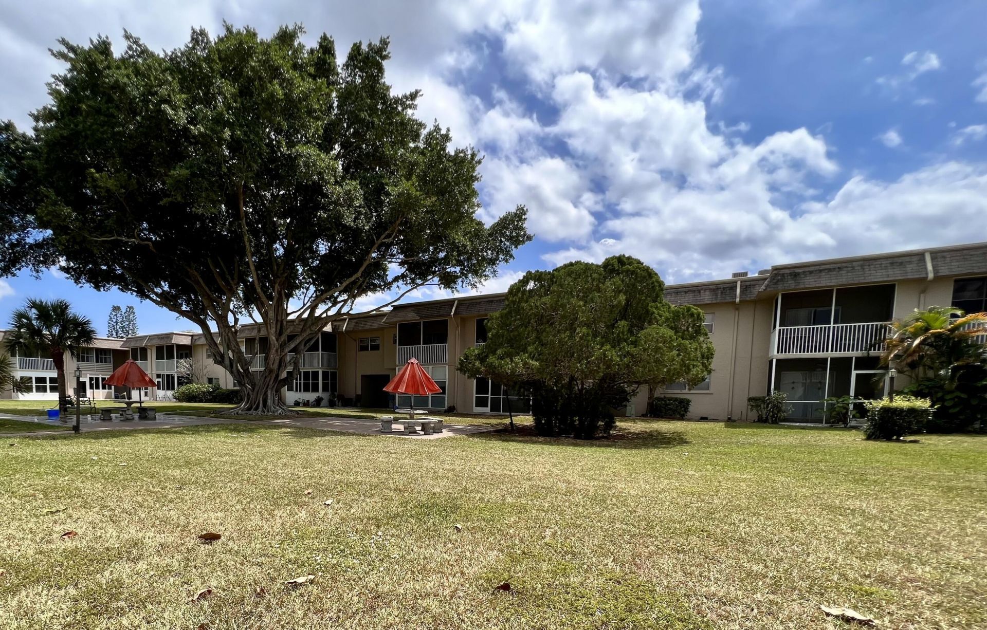 209 Oxford 200, West Palm Beach, FL 33417 Photo