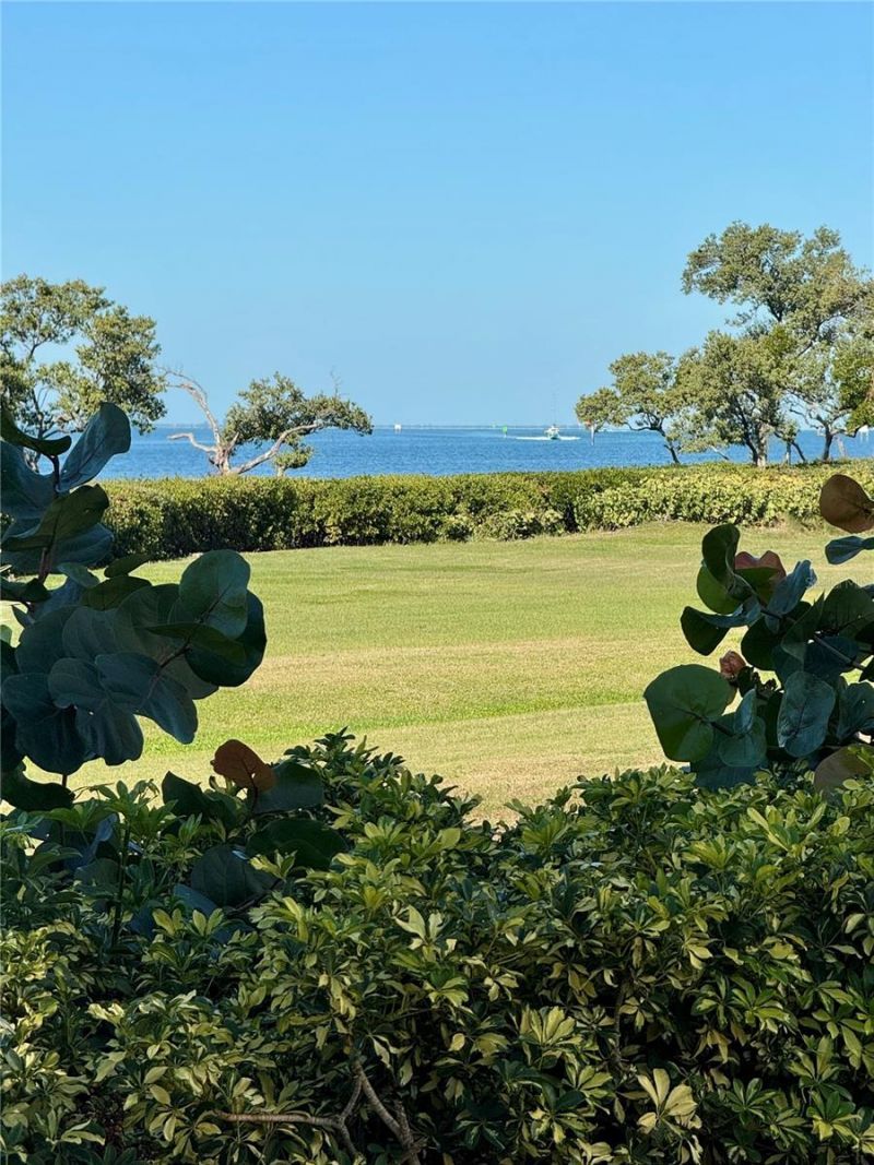 310 Compass Point Drive, Unit 101, Bradenton, FL 34209 Photo