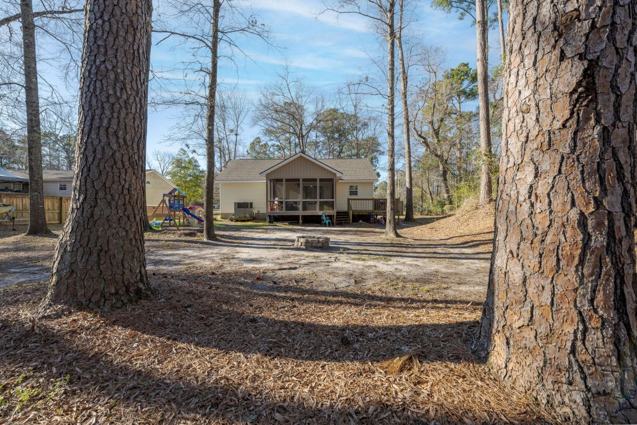 98 Swanson Drive Photo 30