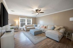 98 Swanson Drive photo 4